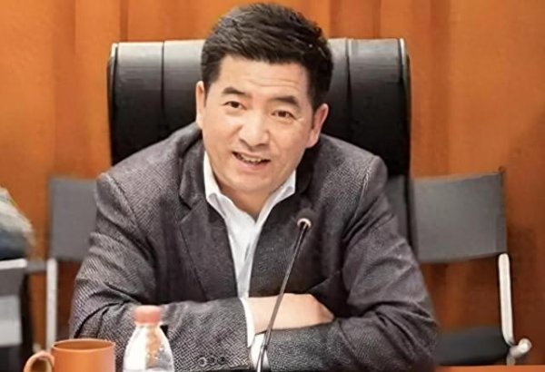 泸深配 想跑路? 集团负债千亿, 前掌门人套现巨款, 在登机口被带走调查